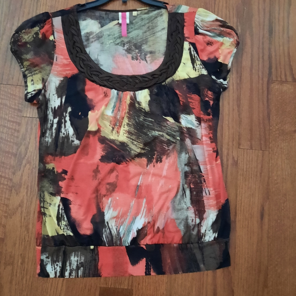 Multicolored shirt